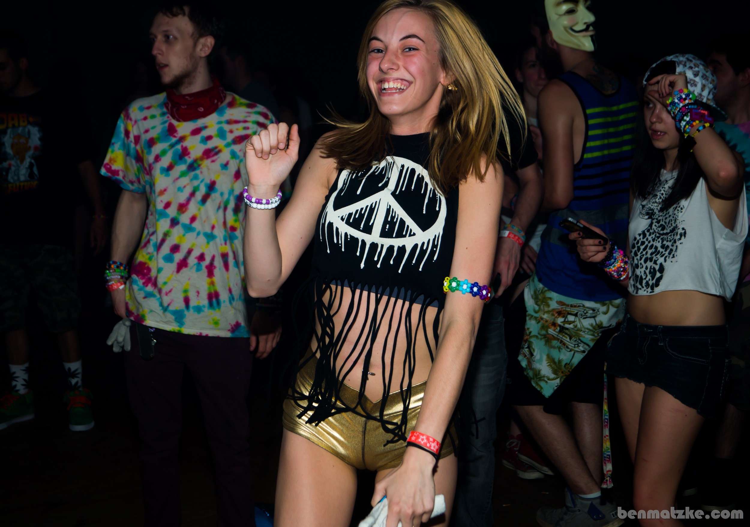 Freak Out 412-Backup_00093.jpg