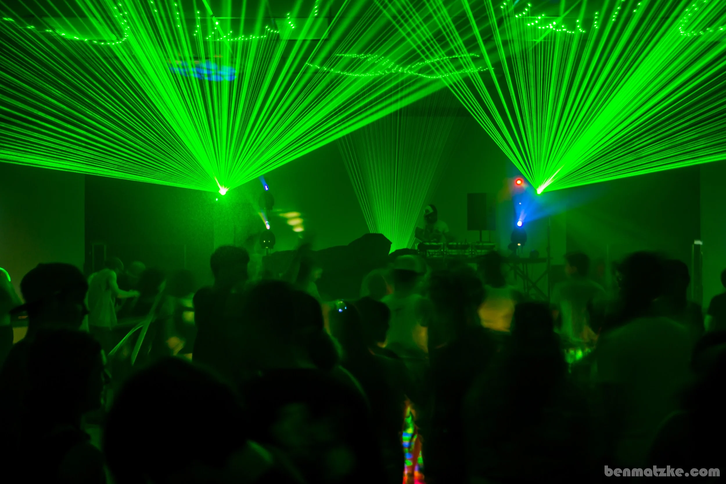 Freak Out 412-Backup_00104.jpg