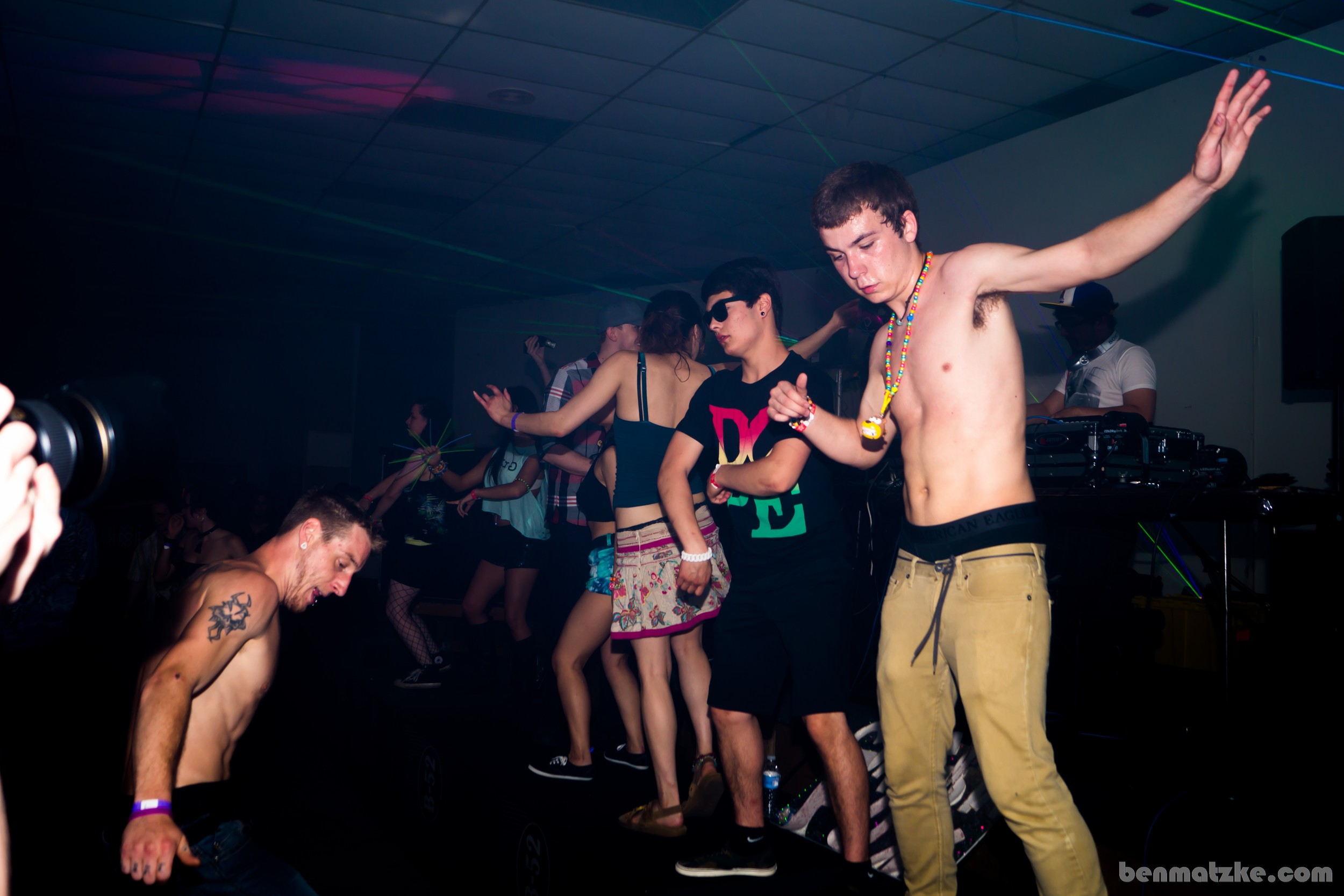 Freak Out 412-Backup_00115.jpg