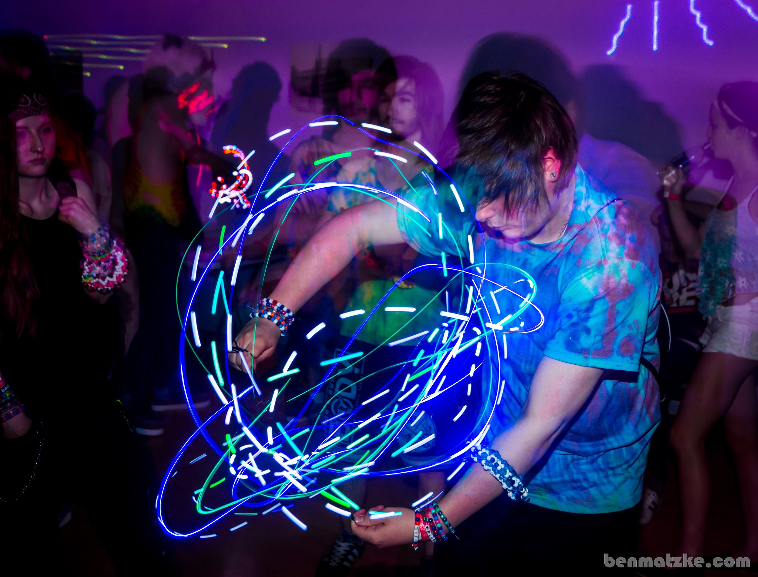 Freak Out 412-Backup_00145.jpg