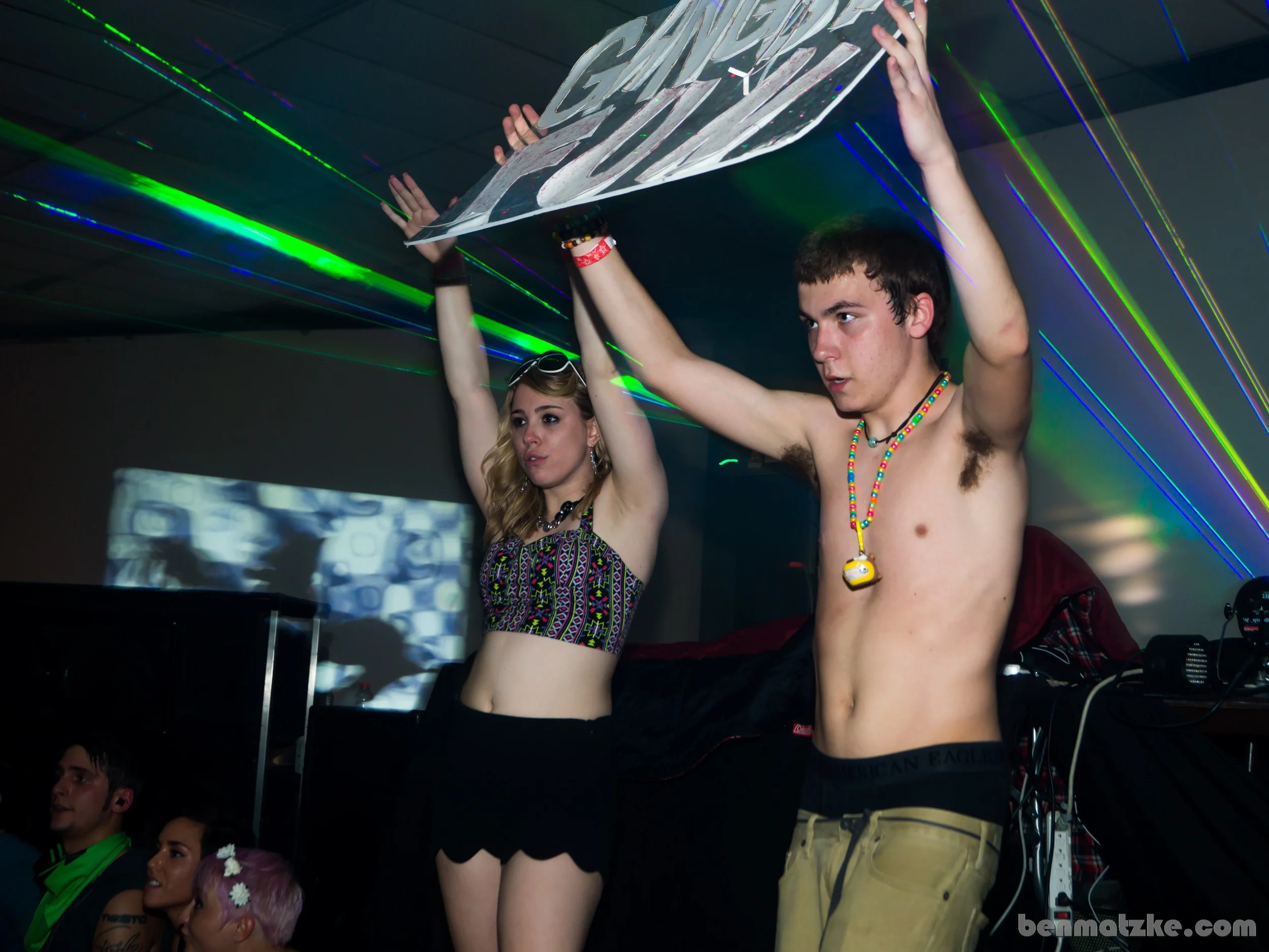 Freak Out 412-Backup_00157.jpg