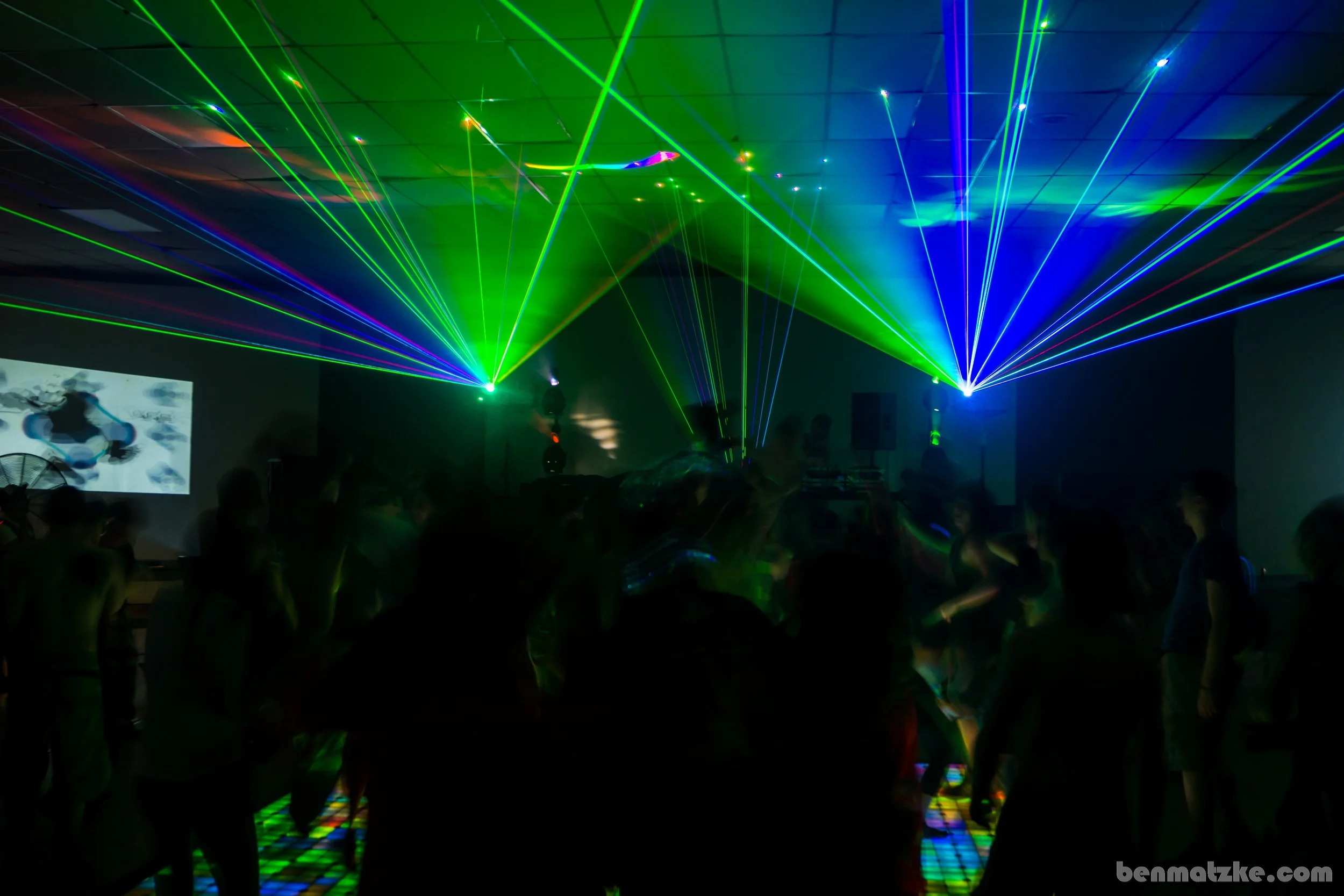 Freak Out 412-Backup_00161.jpg