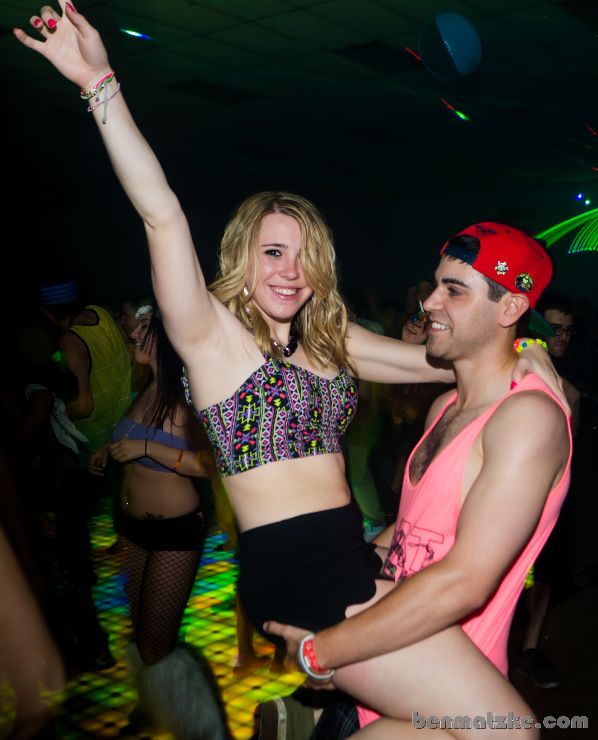 Freak Out 412-Backup_00176.jpg