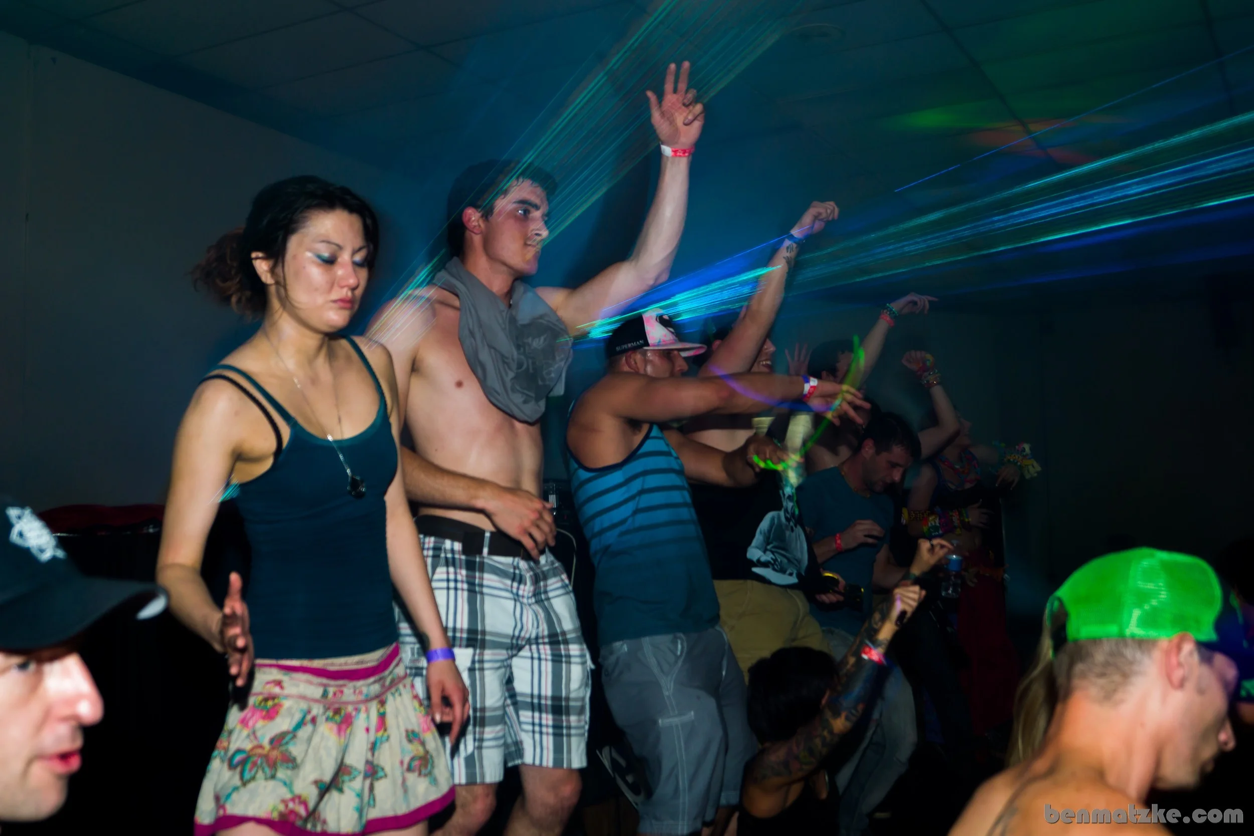 Freak Out 412-Backup_00174.jpg