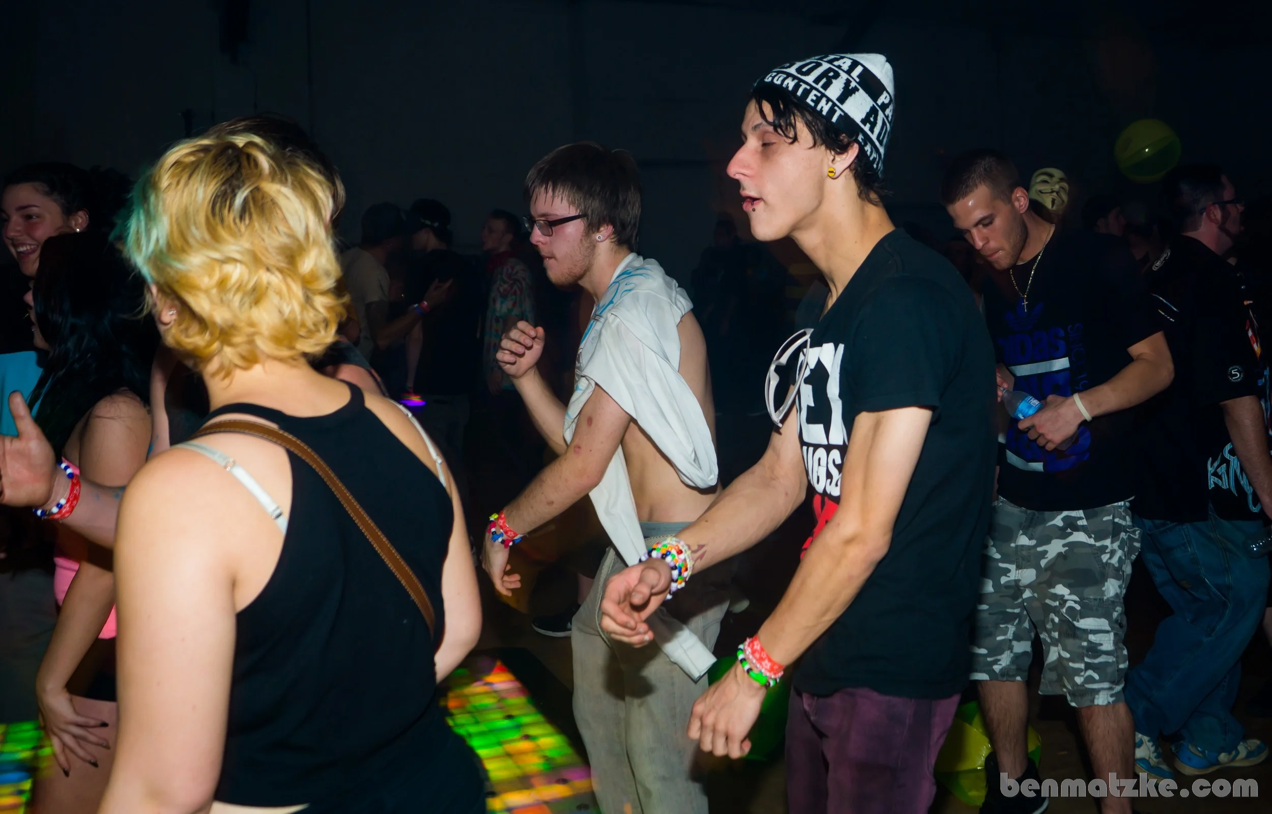 Freak Out 412-Backup_00177.jpg