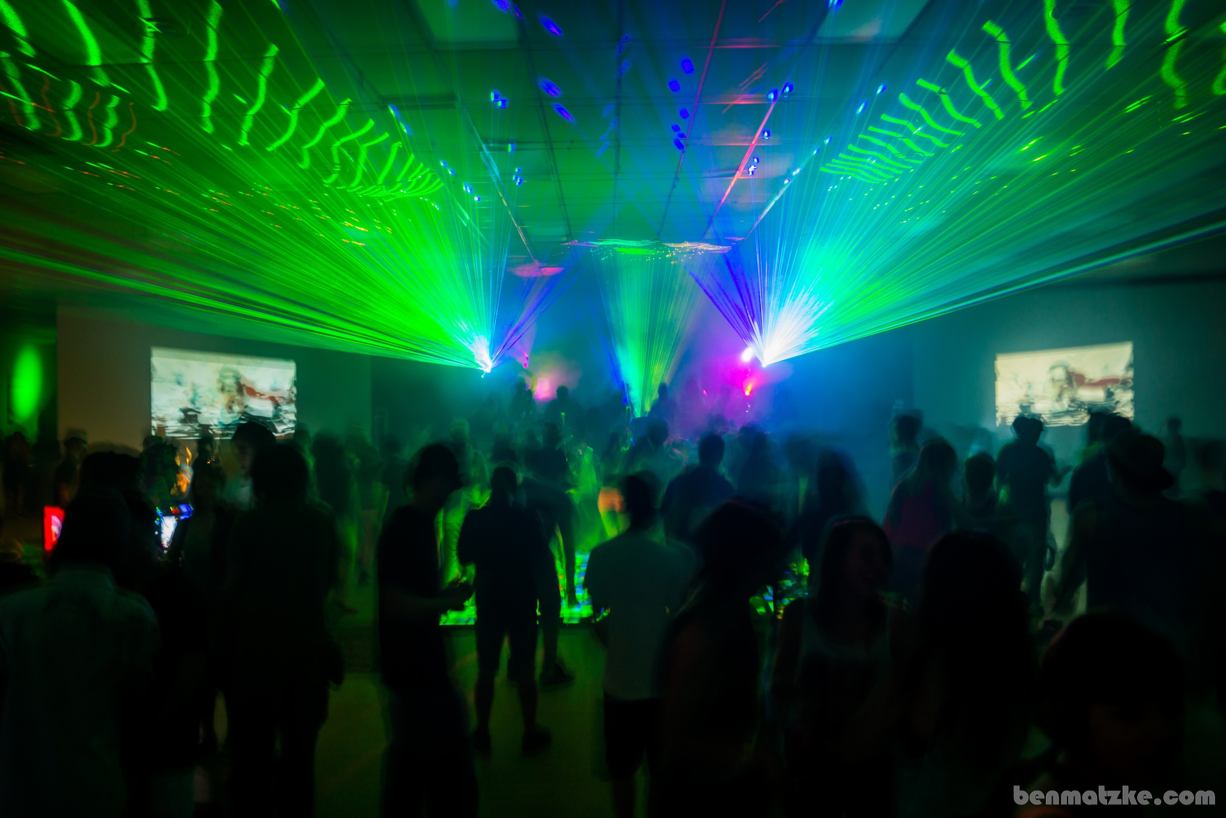 Freak Out 412-Backup_00179.jpg