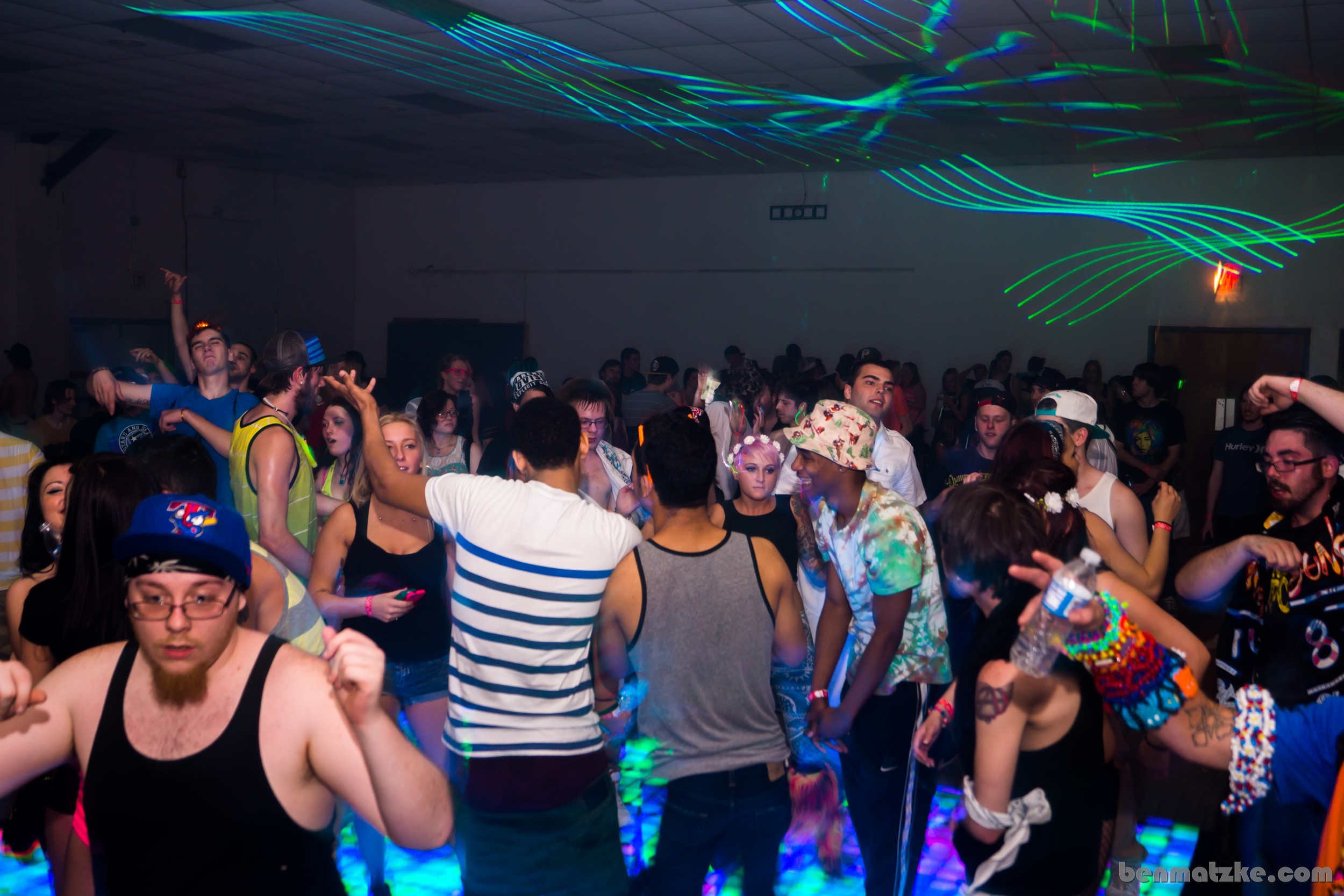 Freak Out 412-Backup_00186.jpg