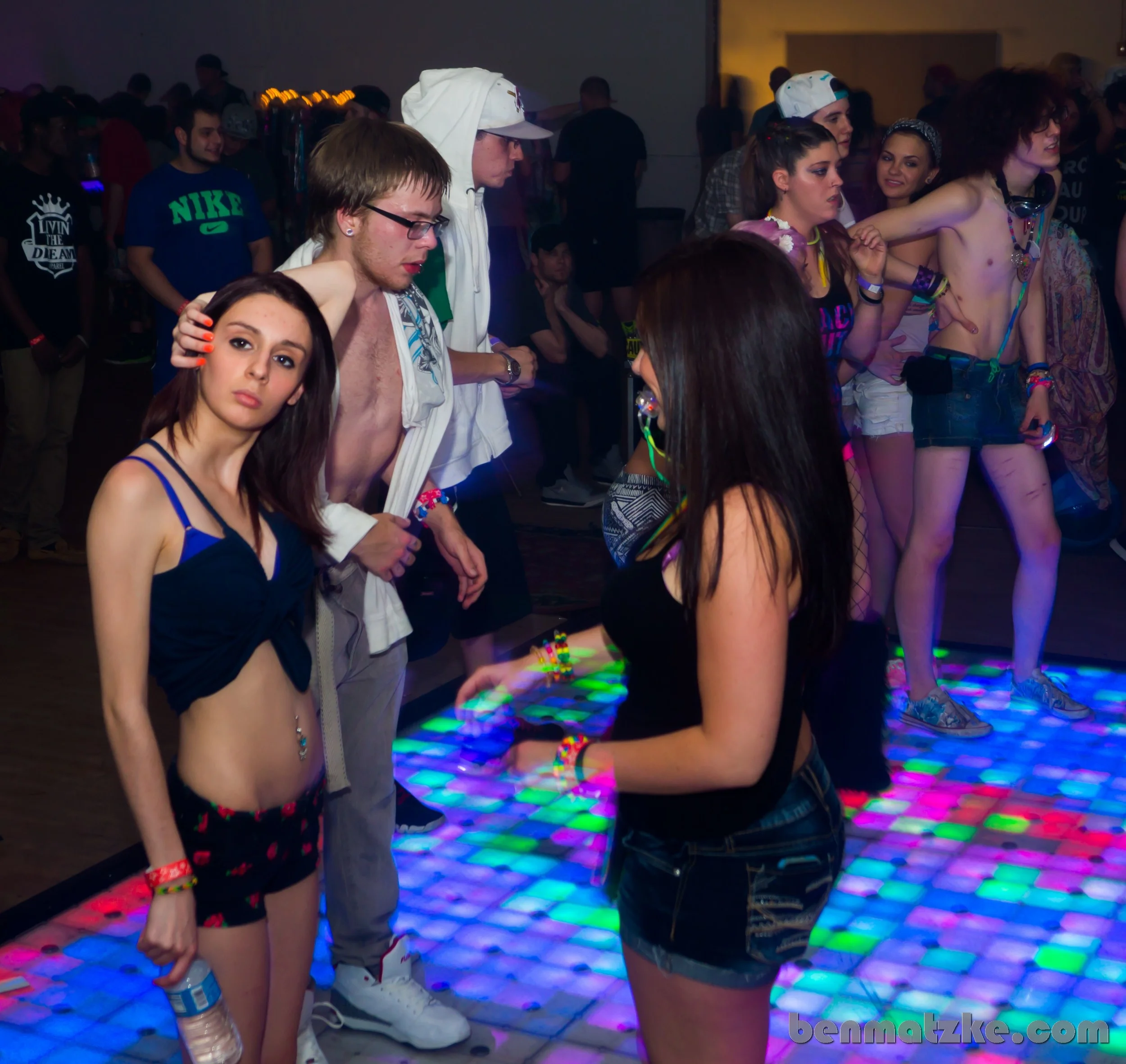 Freak Out 412-Backup_00189.jpg