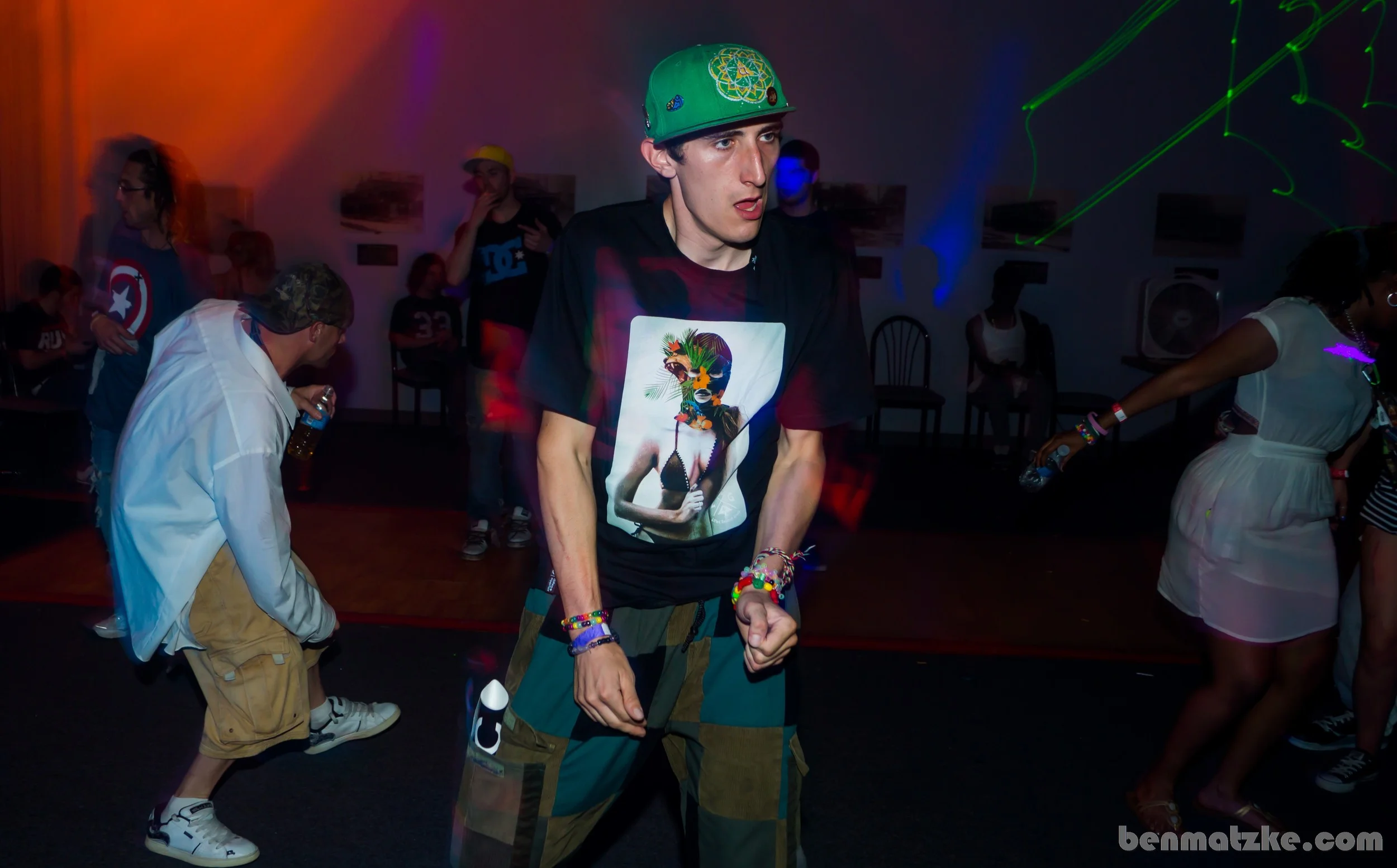 Freak Out 412-Backup_00193.jpg