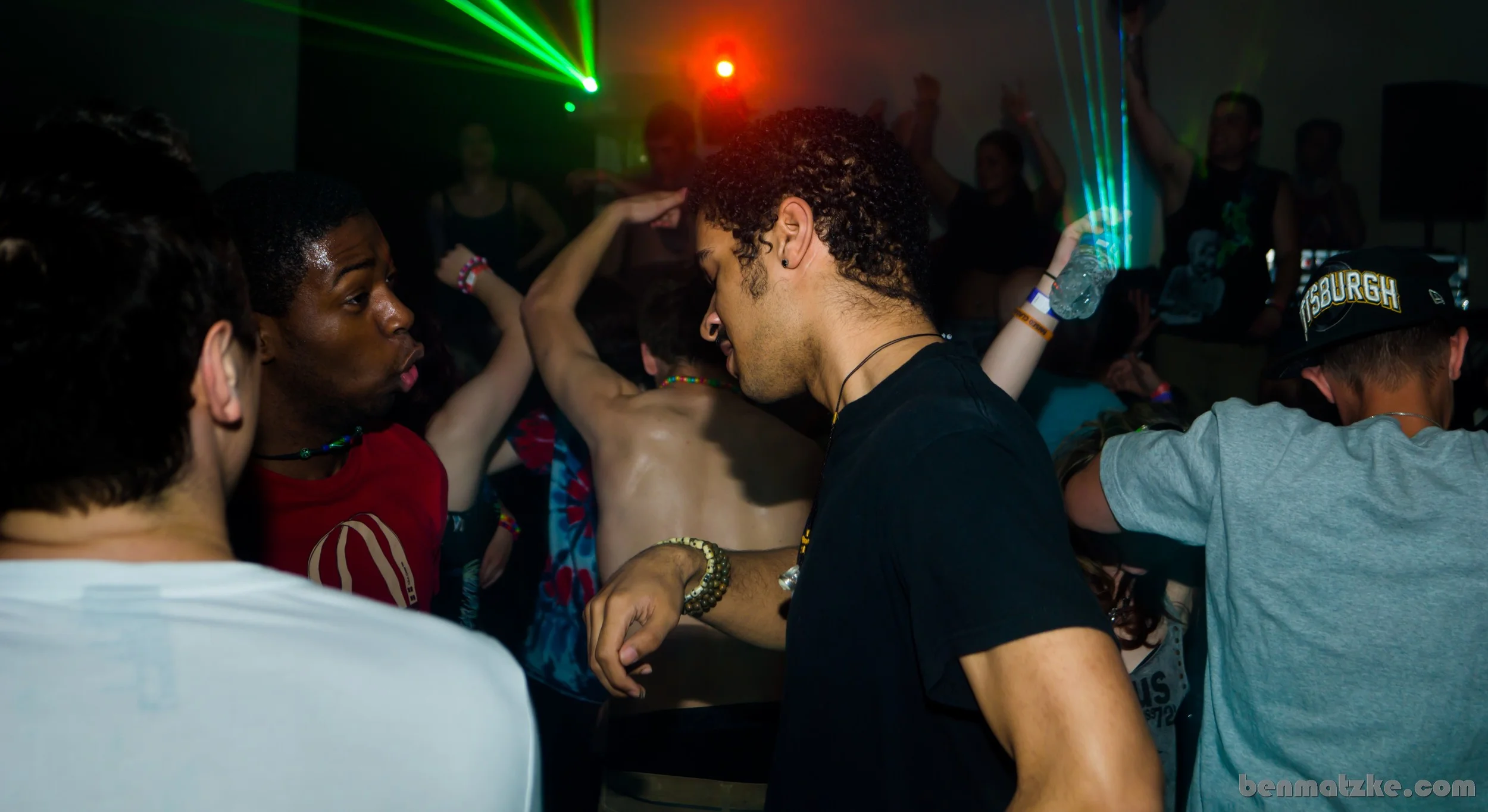 Freak Out 412-Backup_00204.jpg