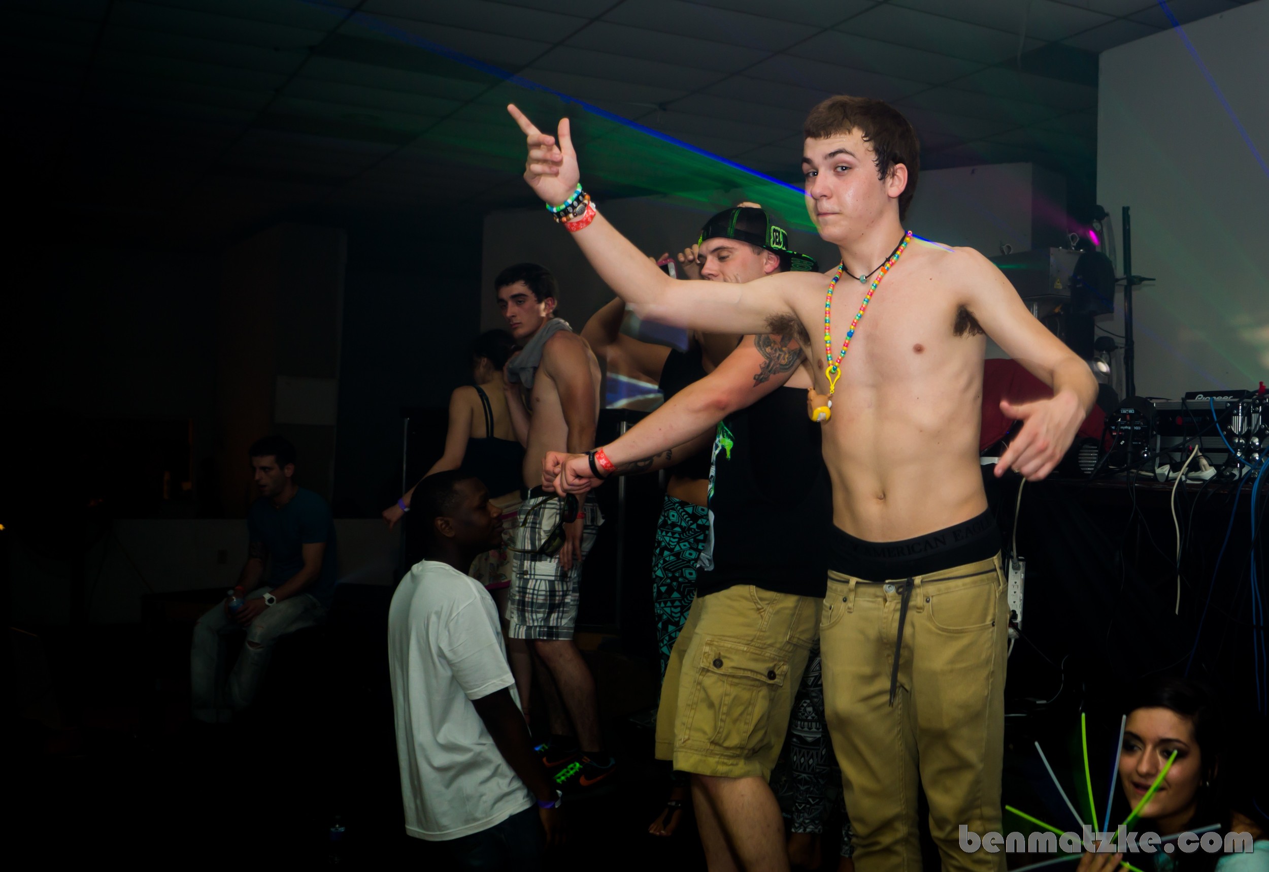 Freak Out 412-Backup_00211.jpg