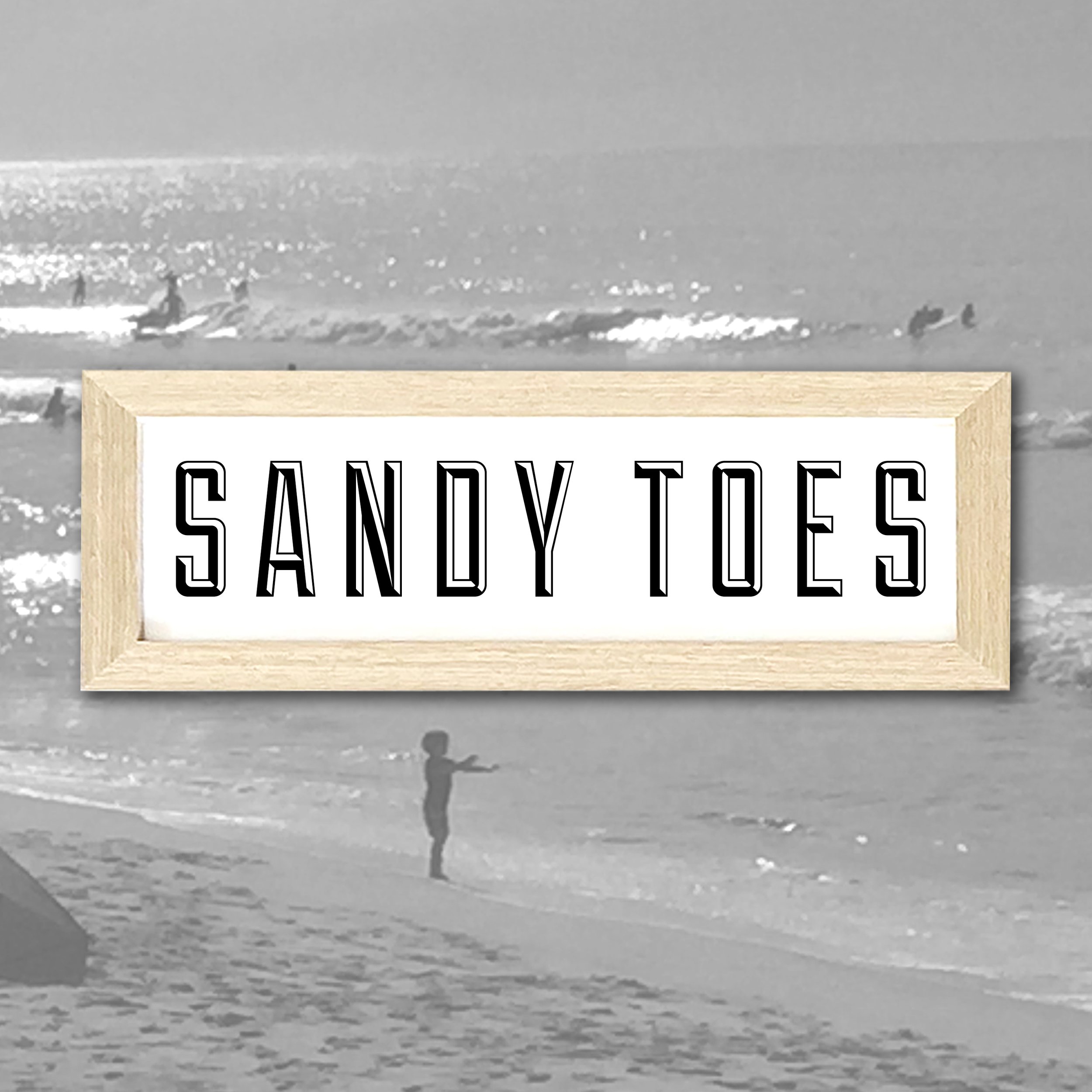 SANDYTOES.jpg