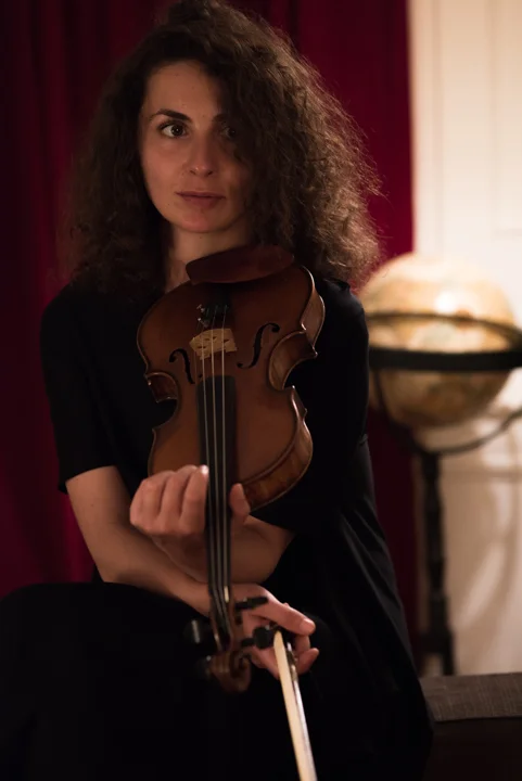 "My mission is to provide students with the tools needed to progress steadily towards their goals while enjoying the process of making music. I tailor the lessons toward individual goals, skill level and learning style of each student while developing the fundamentals of technique, musicianship and effective practice."