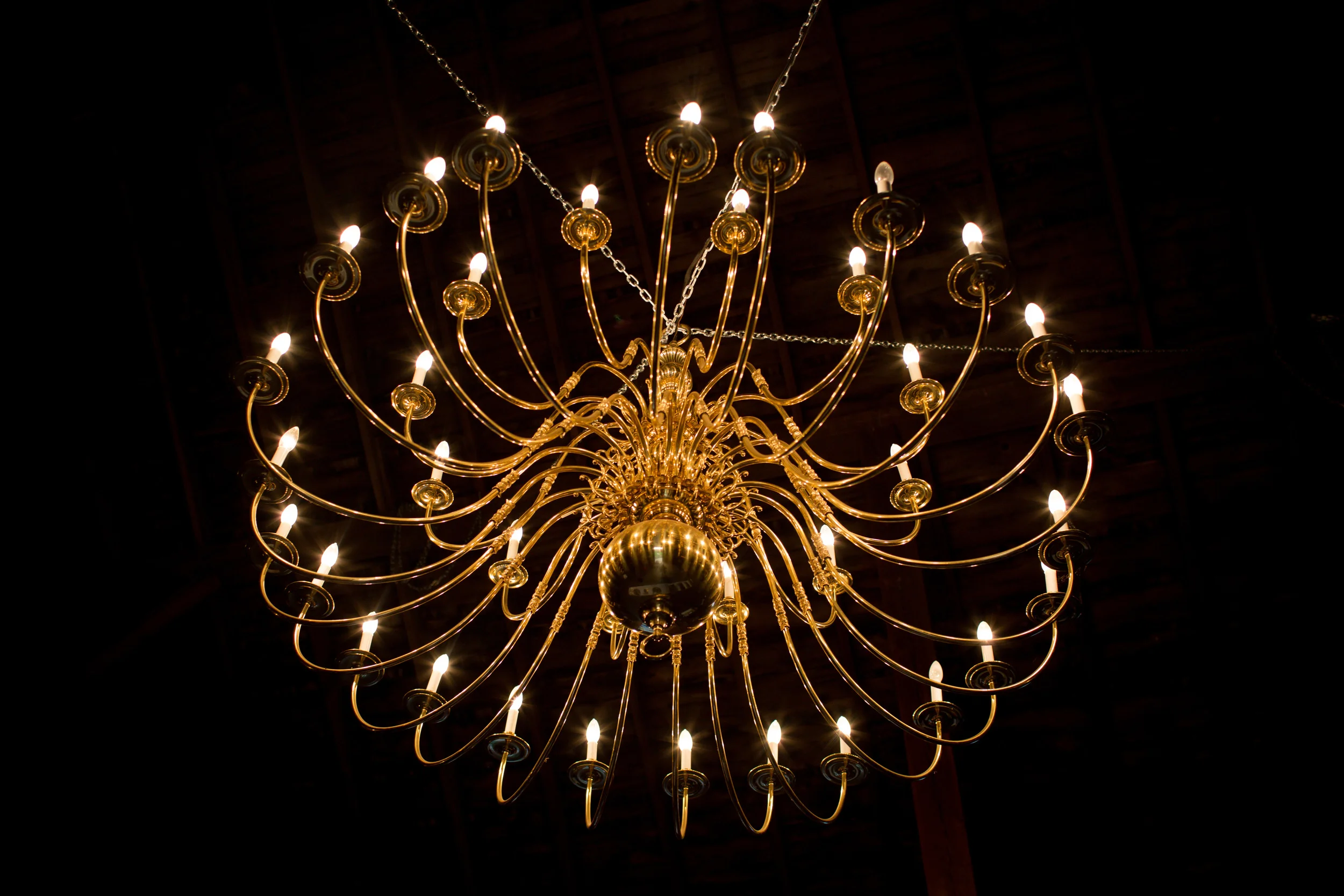 chandelier lights.jpg