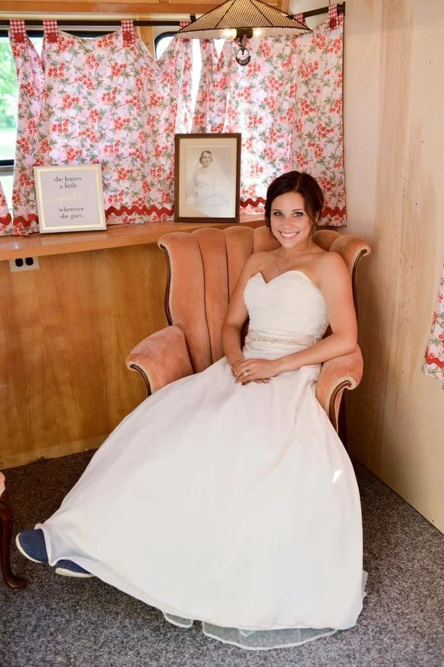 Bride in bathroom.jpg