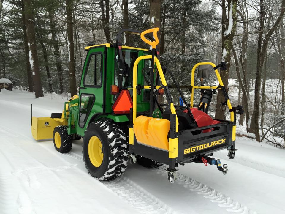 John Deere 2520 Snowblower in BTR