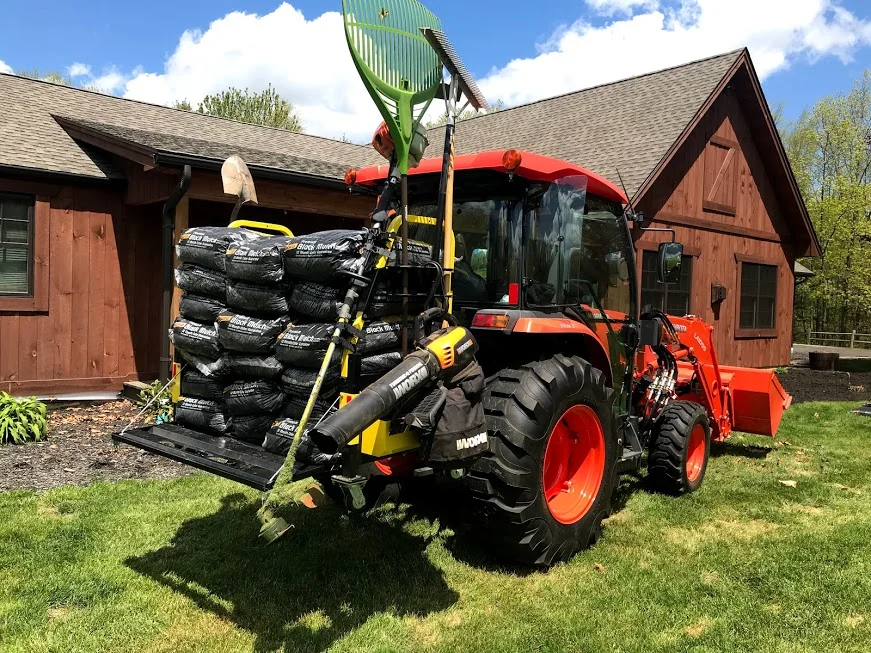Carry over 18 bags of mulch as well as your shovels and rakes in one trip ( Holds up to 600-LBS)