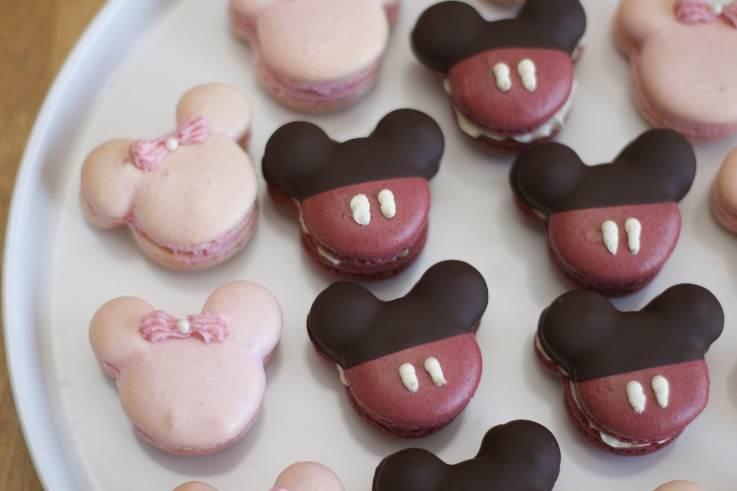 Mickey Mouse Macaron