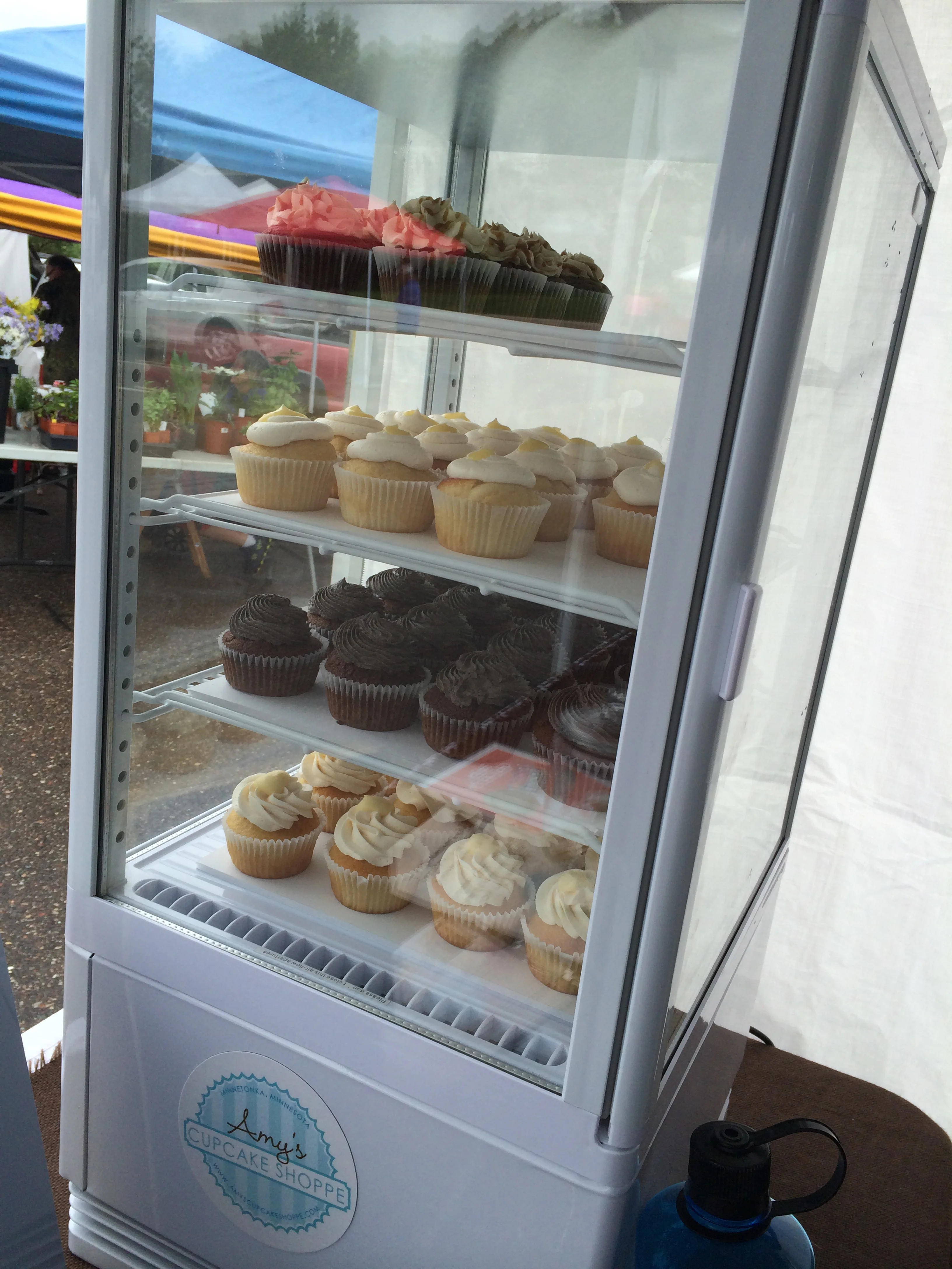 My lovely little fridge to keep all my cupcakes nice and cool!