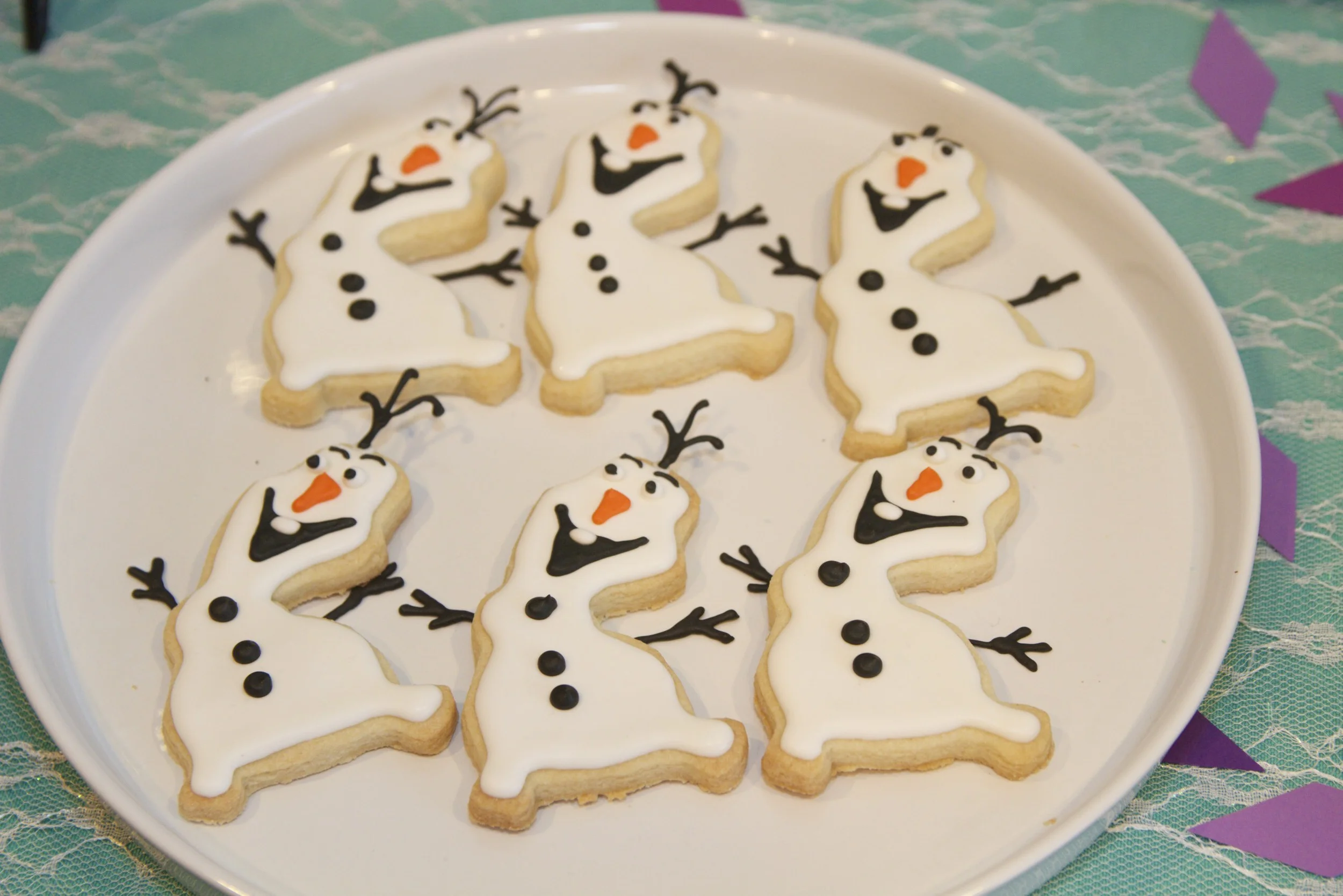 Olaf dancing cookies!
