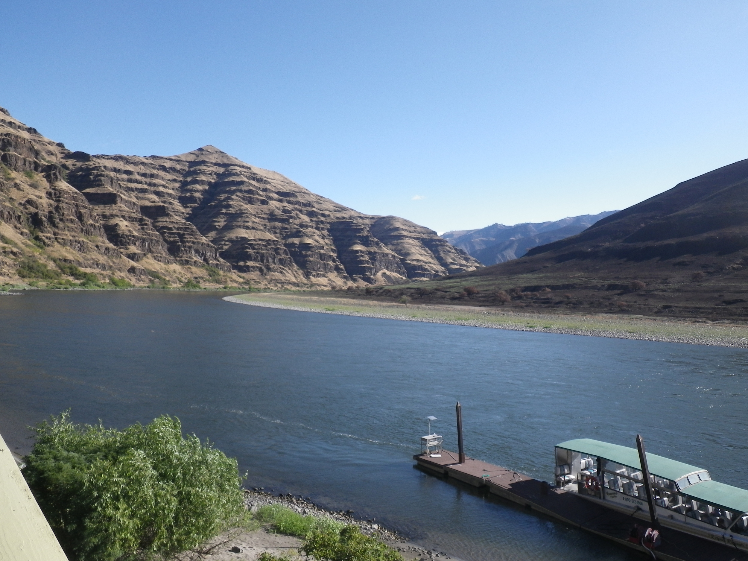 A view north with the tour boat at the refueling dock.