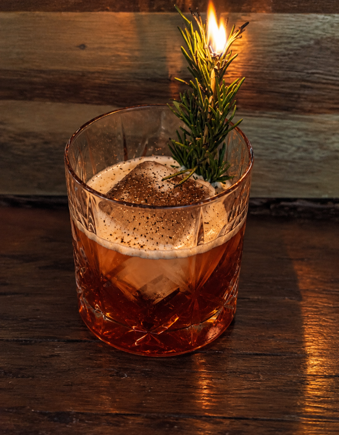 SMOKED ROSEMARY+FIG