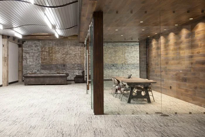 reclaimed-wood-post-lumber-m.jpg