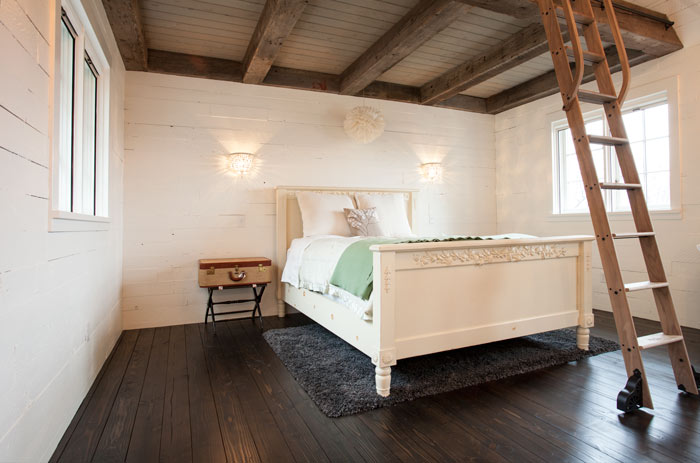 reclaimed-wood-beams.jpg