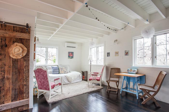 white-cottage-painted-wood-cladding.jpg