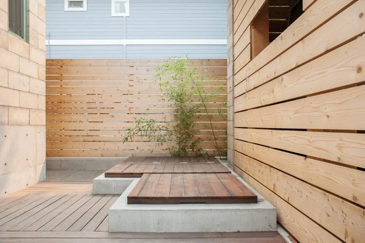 ipe-alternative-deck-m.jpg
