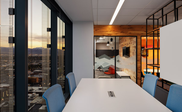 Florida_Business_Interiors_Booking.com_Salt_Lake_City_Mountain_Standing_Huddle.jpg