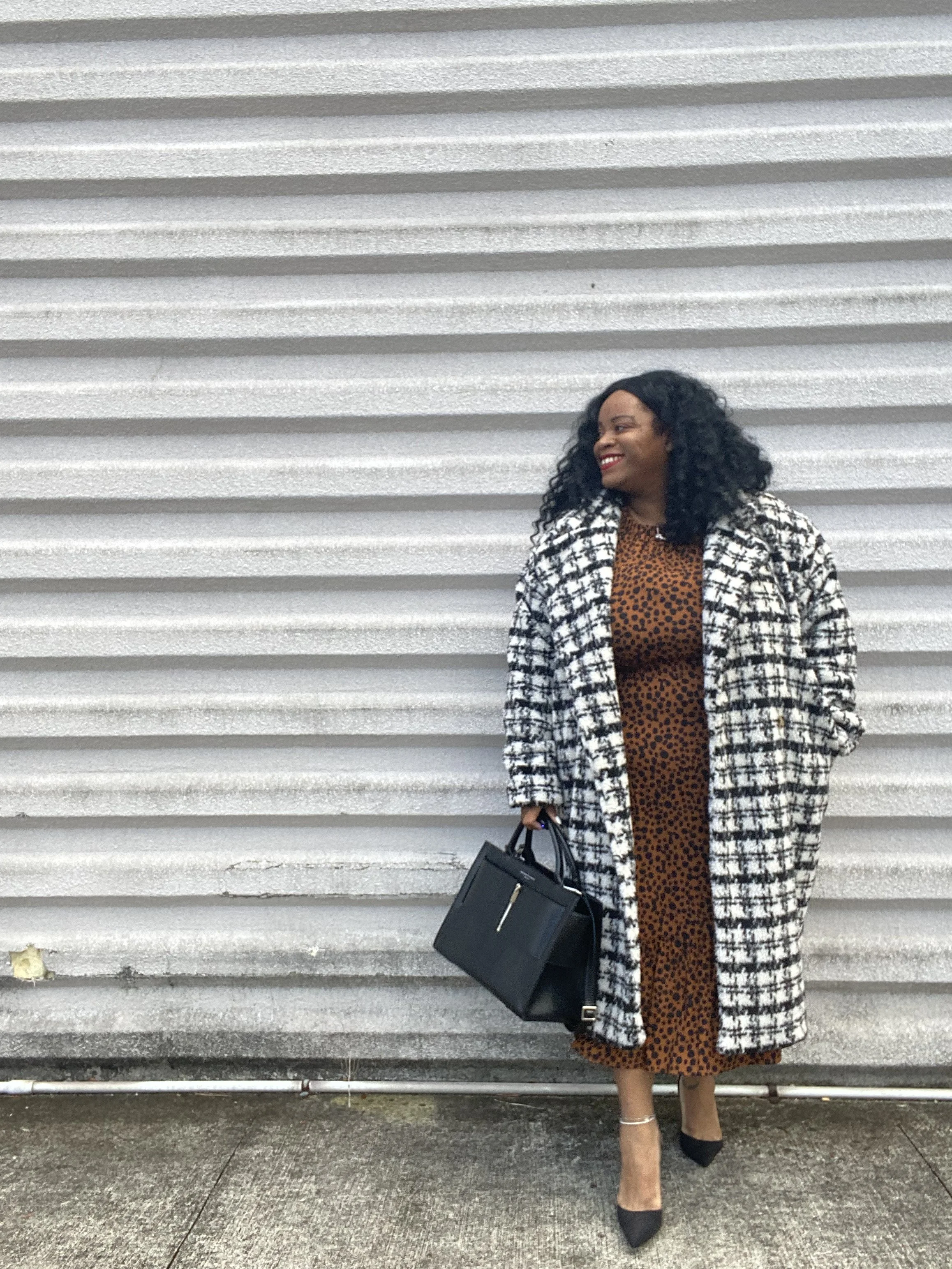 COLOR OF THE SEASON: Black and White