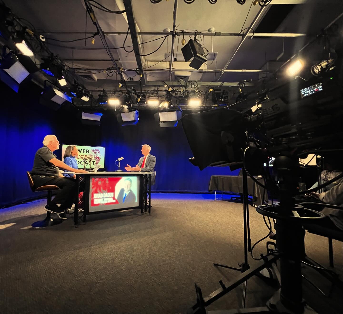 On set today with @powerhousepodcast12 @saclife.tv @pacificjusticeinstitute @access.sac Always nice to take a break from editing and get on set.