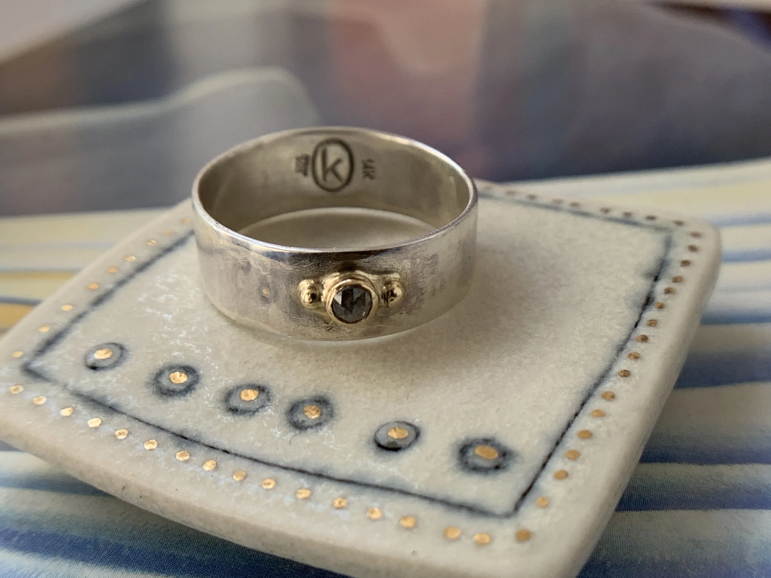 champagne diamond ring