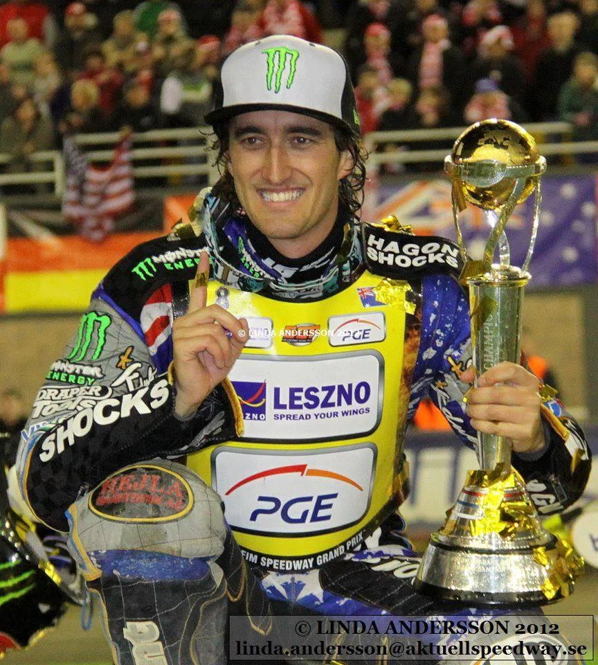 Chris Holder Pic for web.jpg