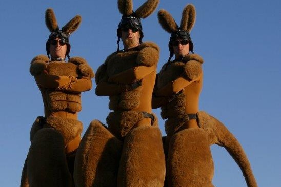kangeroo+stilt+walker+for+hire.jpg