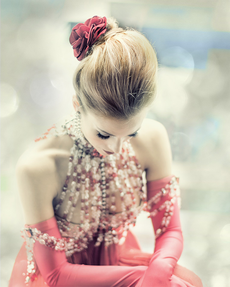 Moulin Rouge - Estetica Cover Shoot