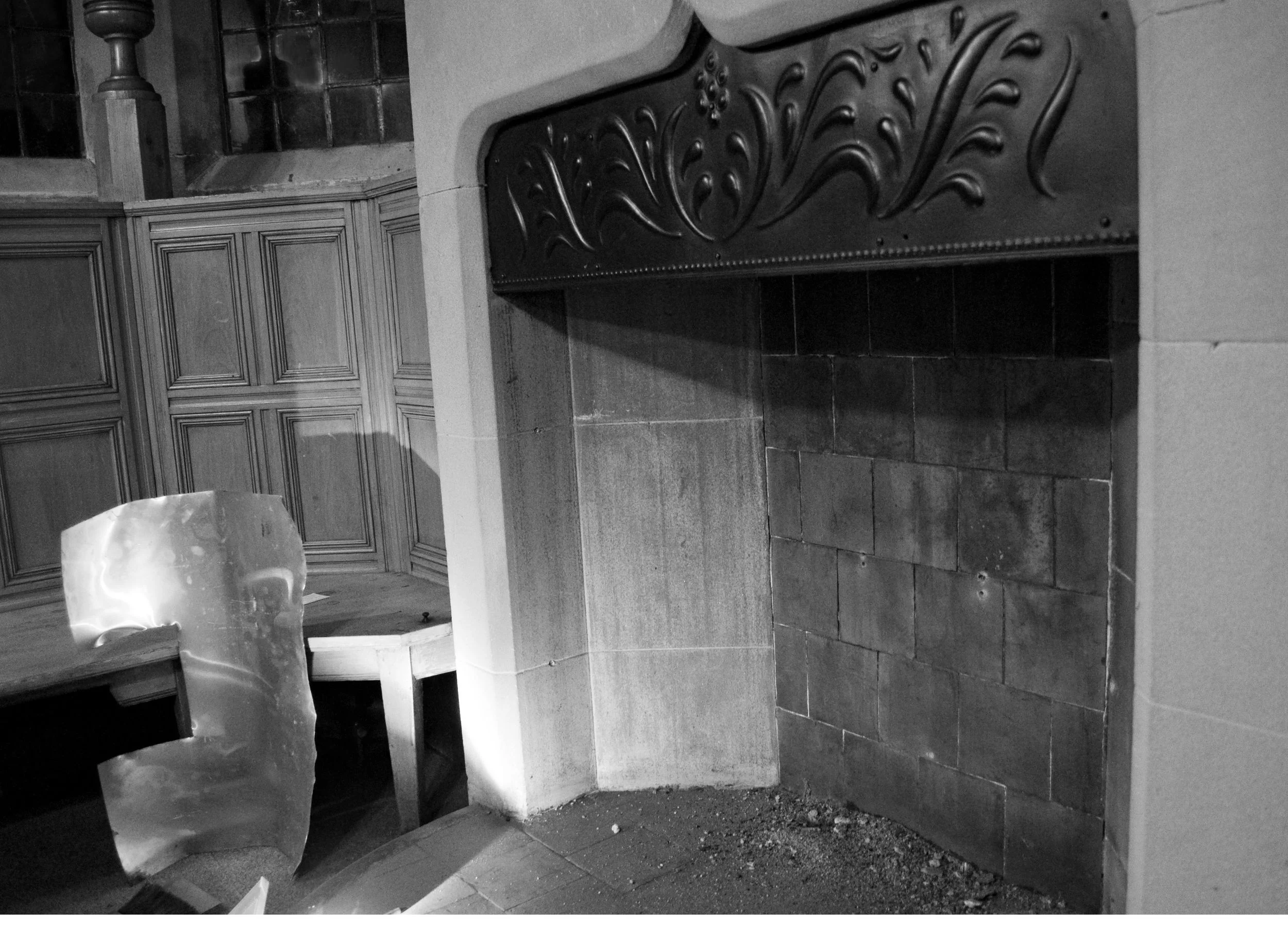 Briarcourt fireplace.jpg