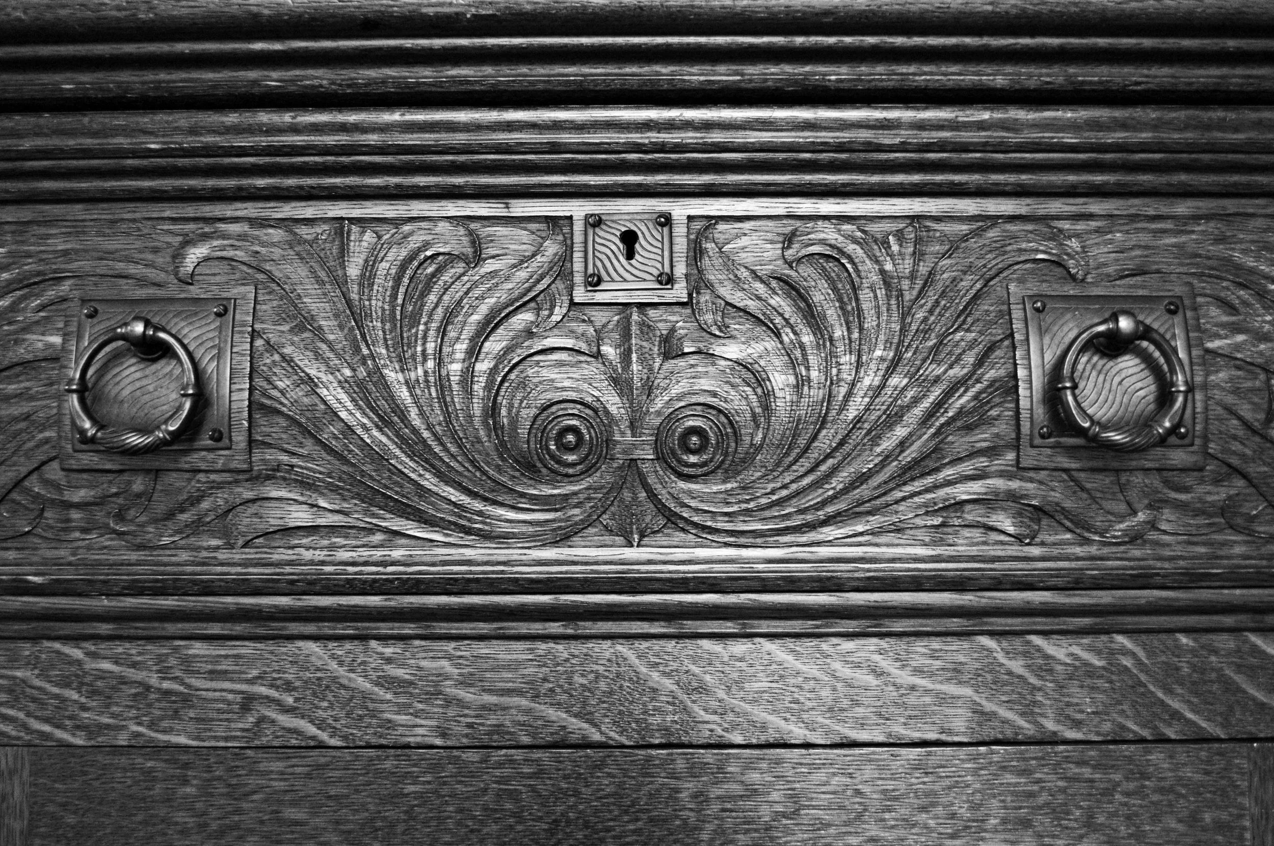 Gorgeous metalwork