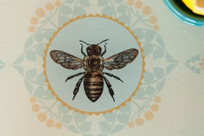 BEE-CUTTING-DETAIL.jpg