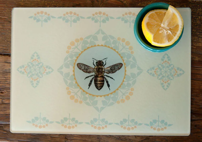 BEE-CUTTING.jpg