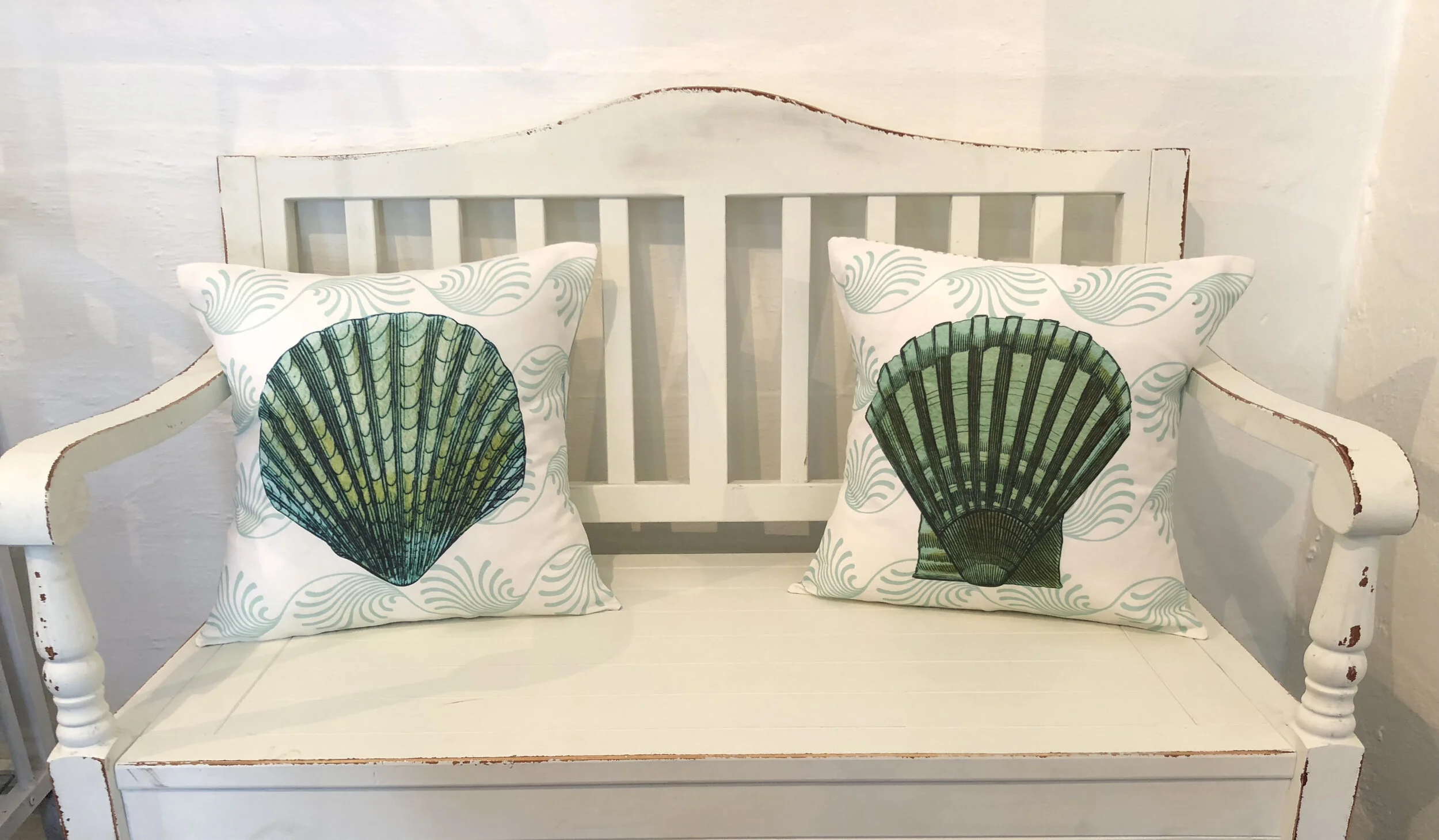 27070 & 27069 PILLOWS.jpg