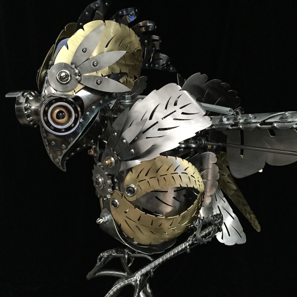 Kinetic Sculpture "Amelia" by artist Chris Cole 004 Top Detail 