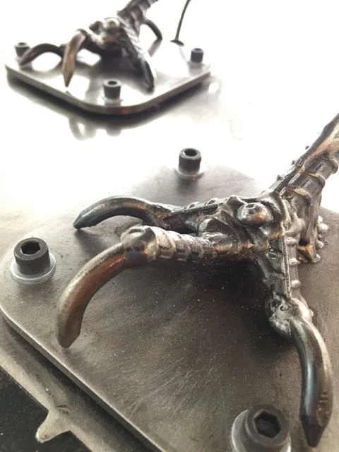Chandelle Kinetic Sculpture by Chris Cole metal feet detail 008