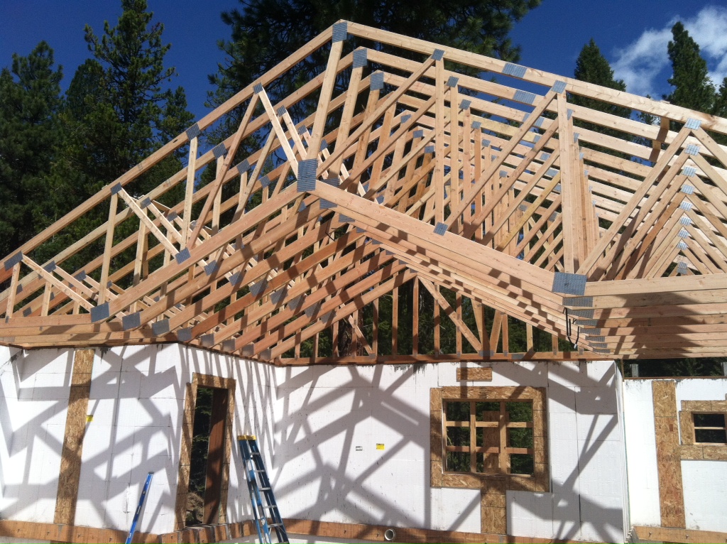 Here are the trusses being set.