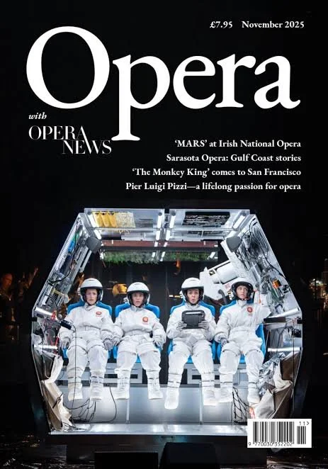 cover of Opera magazine featuring four astronauts in a spaceship