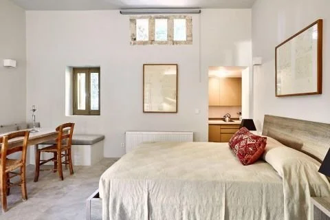 aegina-nikolaou-residence-gallery-26-480.jpg