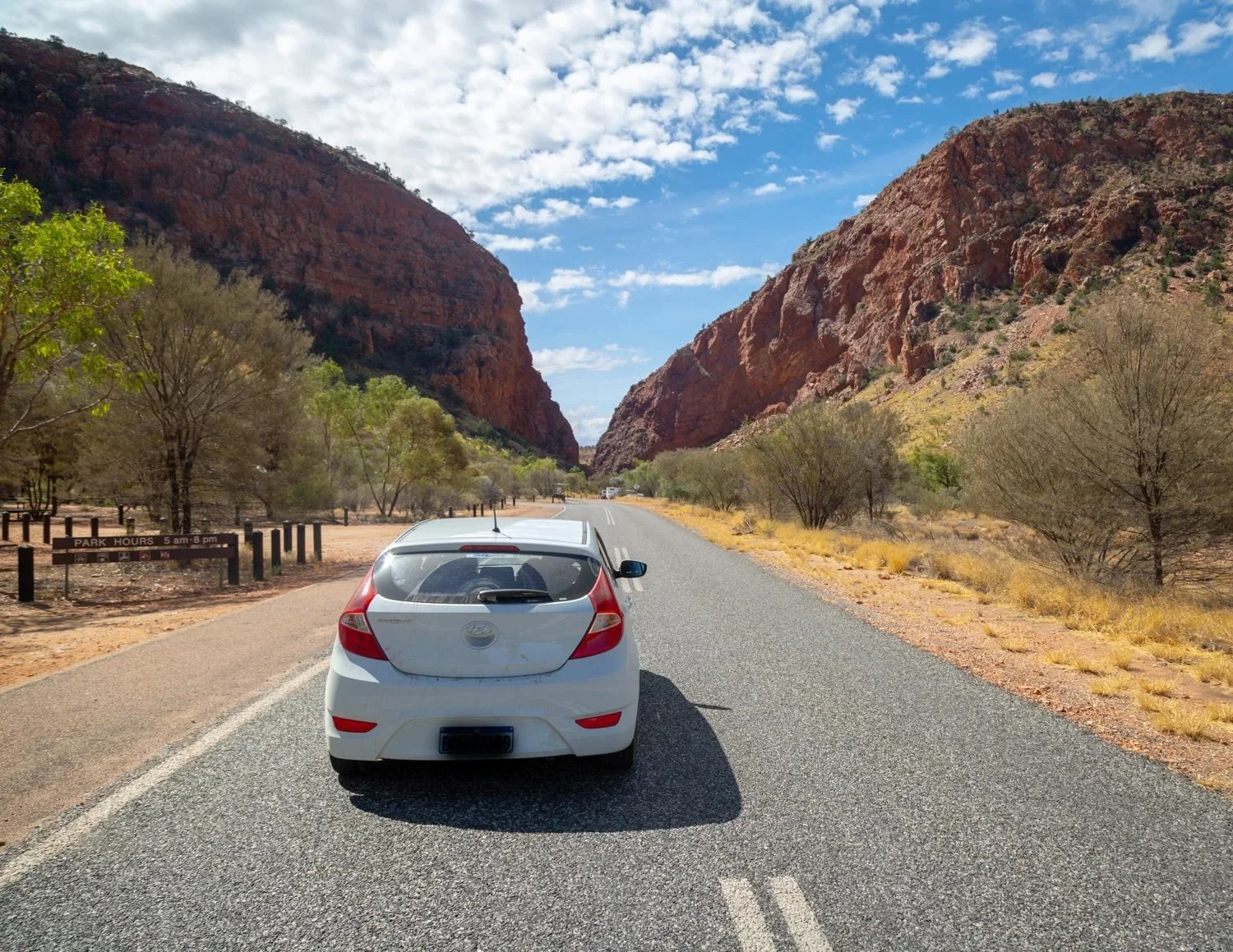 Road+trip+in+the+Outback+-+Alice+Springs+to+Uluru.jpeg