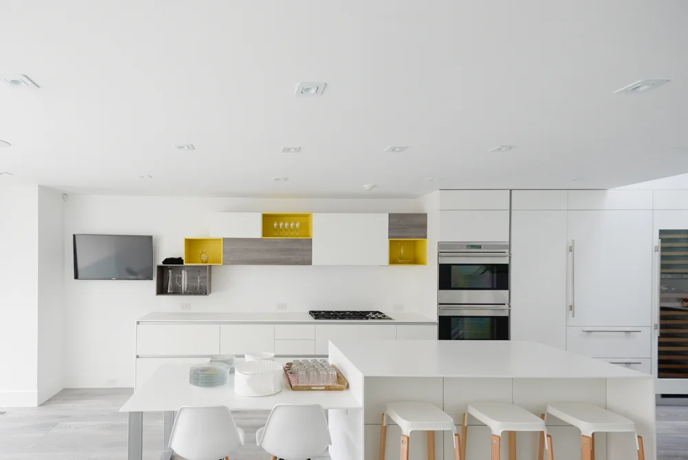 Kitchen / Dining area