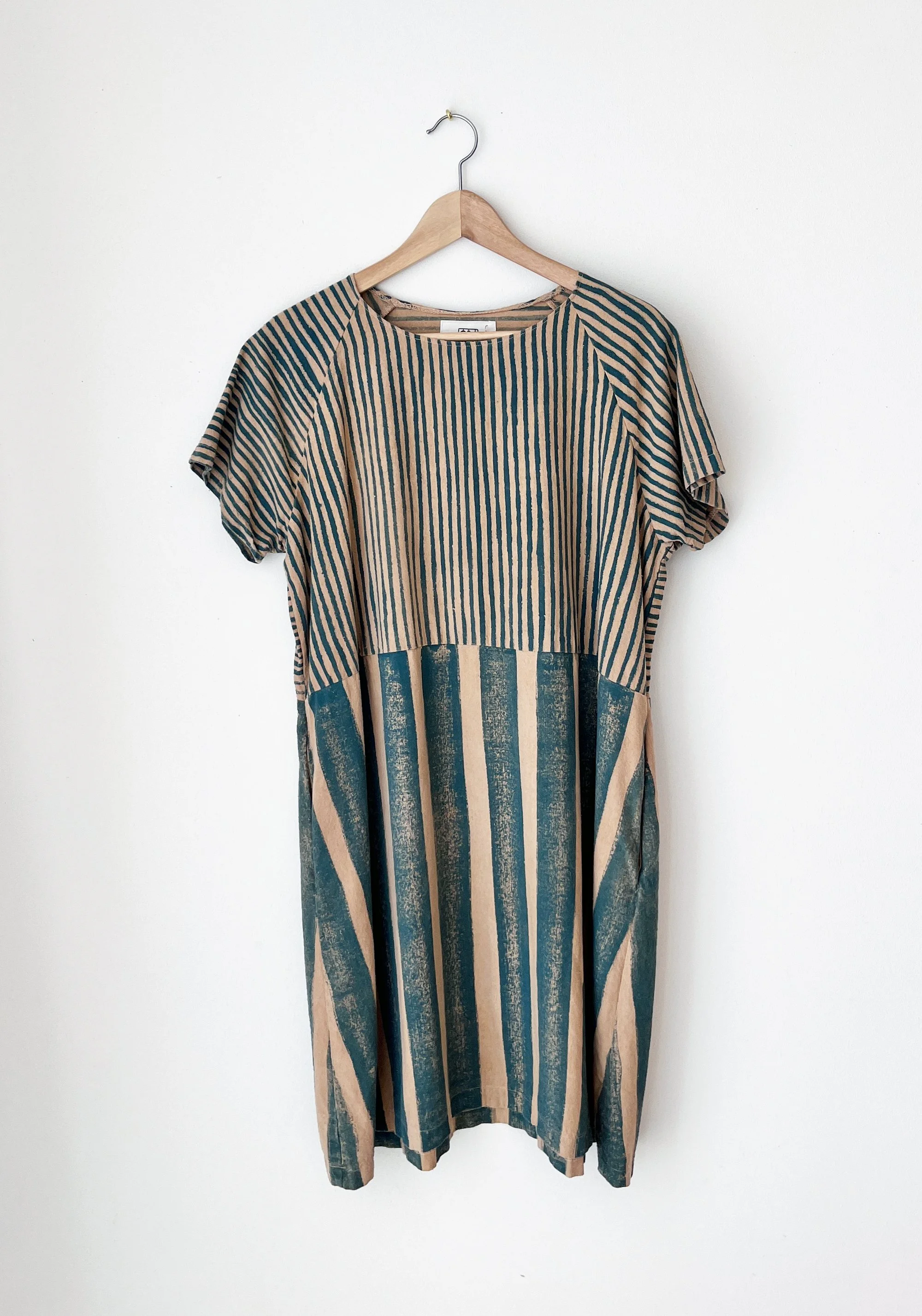 silk_dress_01.jpg
